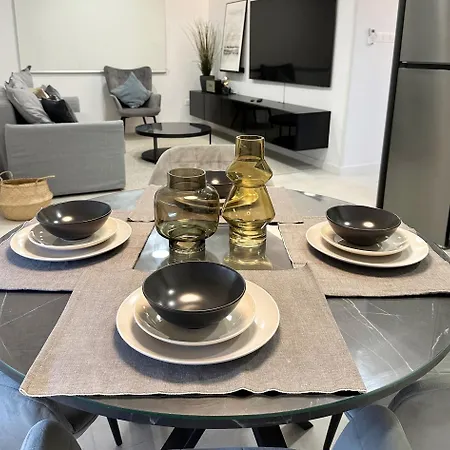 Апартаменты Melia Лимасол